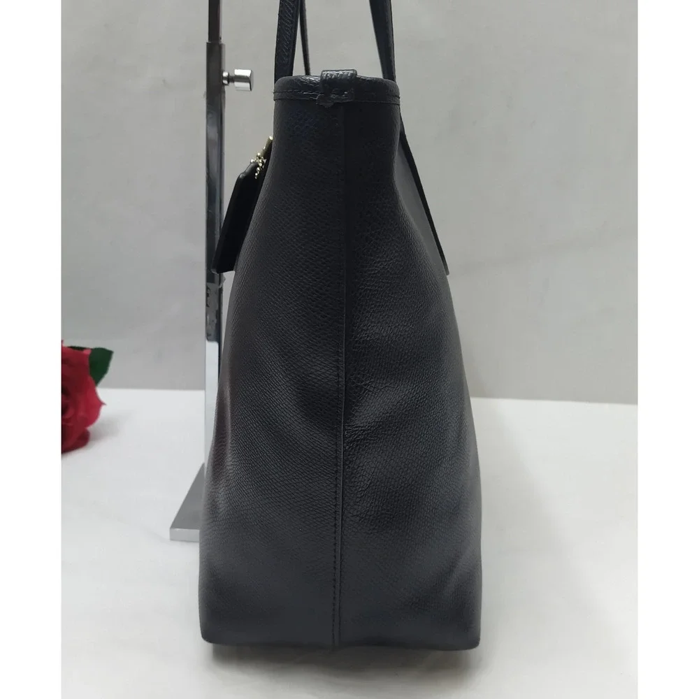 Coach Black Leather Double Handles Zipper Closure Tote Bag